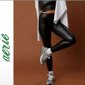 Aerie Offline Womens Size Small Black Real Luxe Faux Leather Leggings NEW